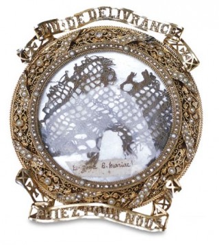 Lire la suite à propos de l’article La ceinture de la Vierge : source de miracles lors de l’attente d’un enfant